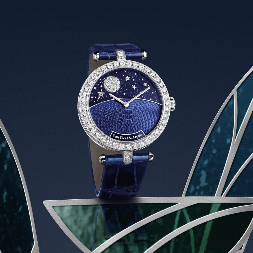 Часы Van Cleef&Arpels Lady Jour Nuit в 33 мм корпусе из белого золота с бриллиантами по безелю 